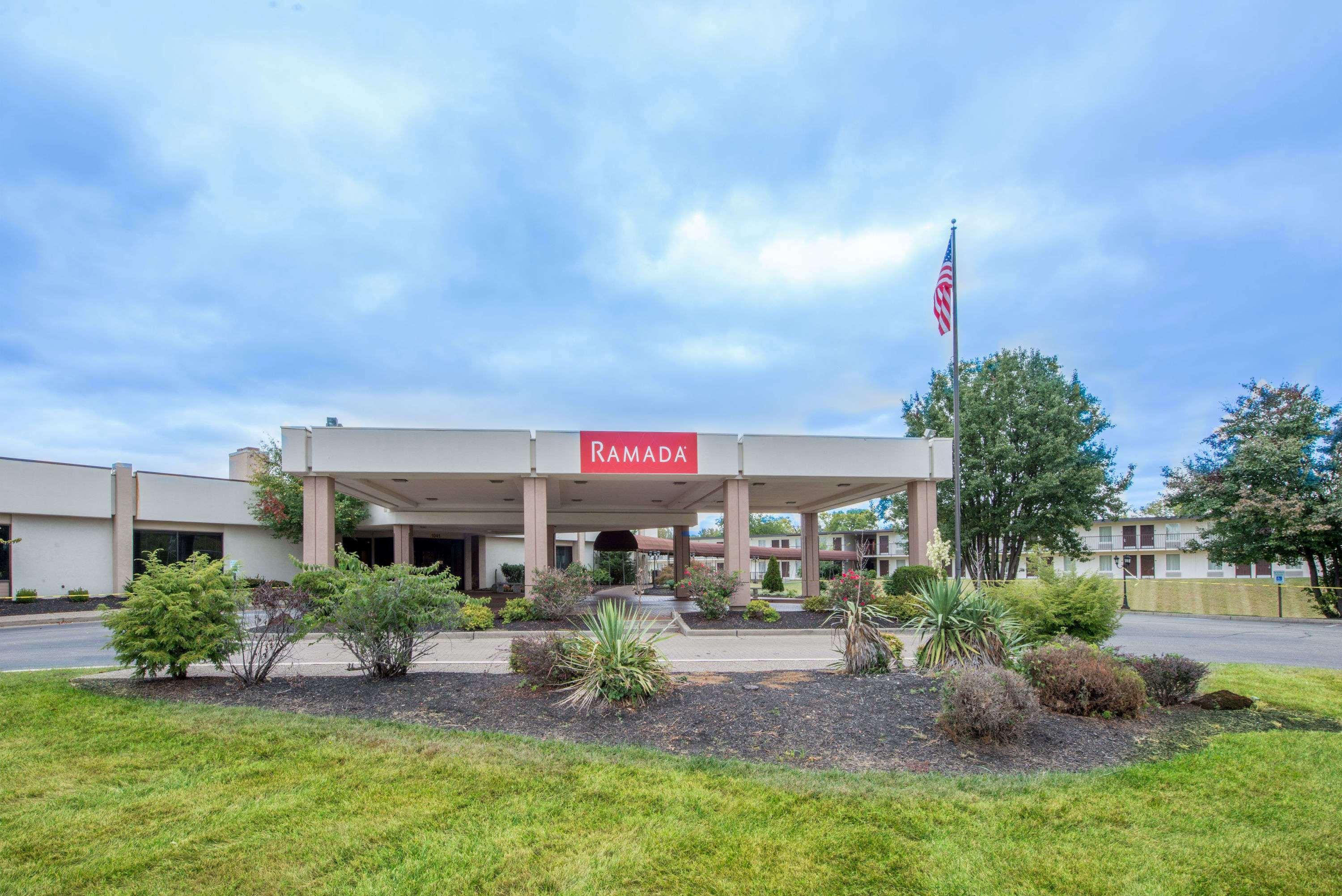 Ramada By Wyndham Louisville North Dış mekan fotoğraf